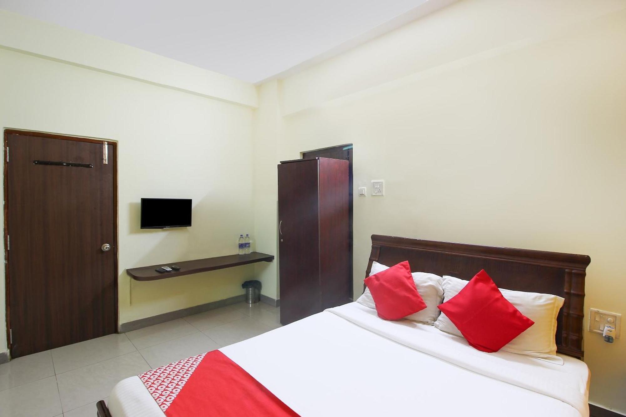 Super Collection O Begumpet Formerly Alpine Glow Sunrise Hyderabad Exterior photo