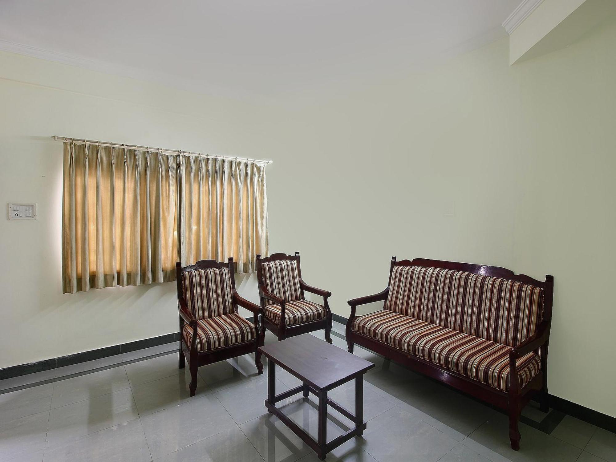 Super Collection O Begumpet Formerly Alpine Glow Sunrise Hyderabad Exterior photo