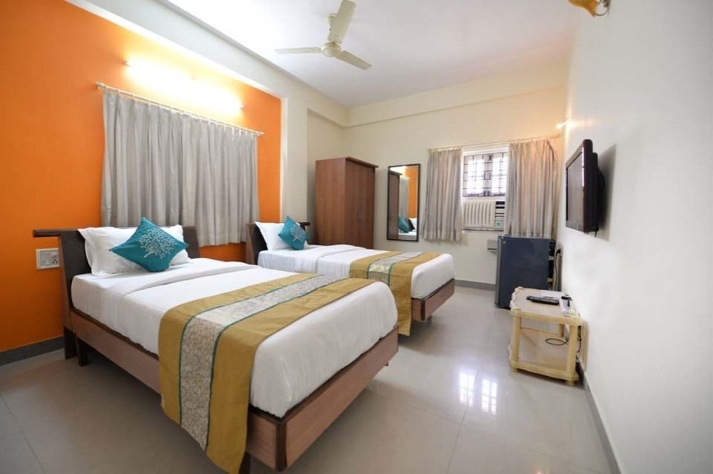 Super Collection O Begumpet Formerly Alpine Glow Sunrise Hyderabad Exterior photo